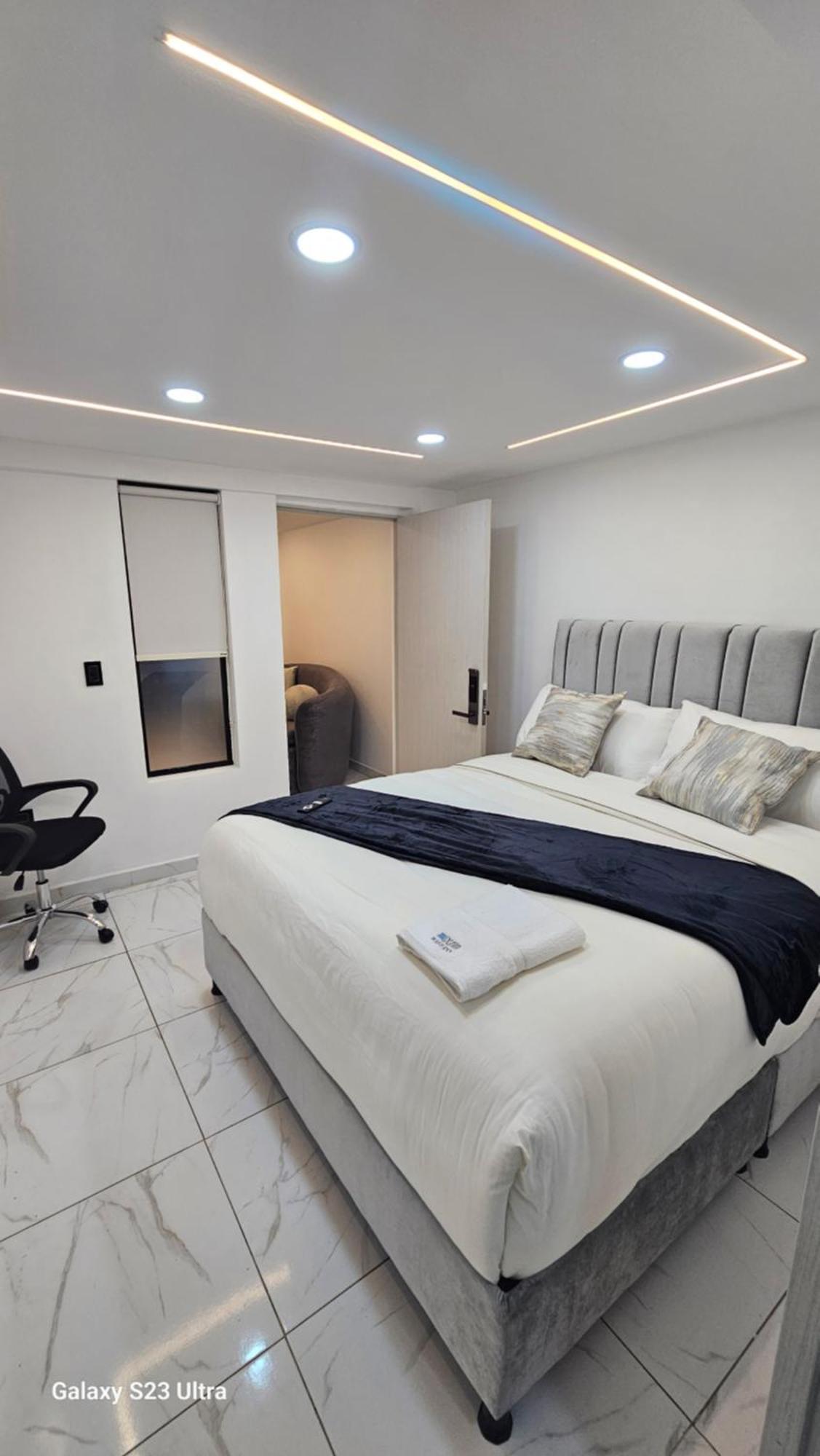 Hotel West Inn Богота Экстерьер фото